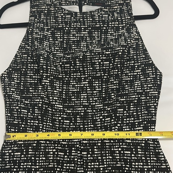 NWOT Alice+Olivia Janette Sleeveless Mini Dress in Black & White Size 4 - Picture 15 of 17